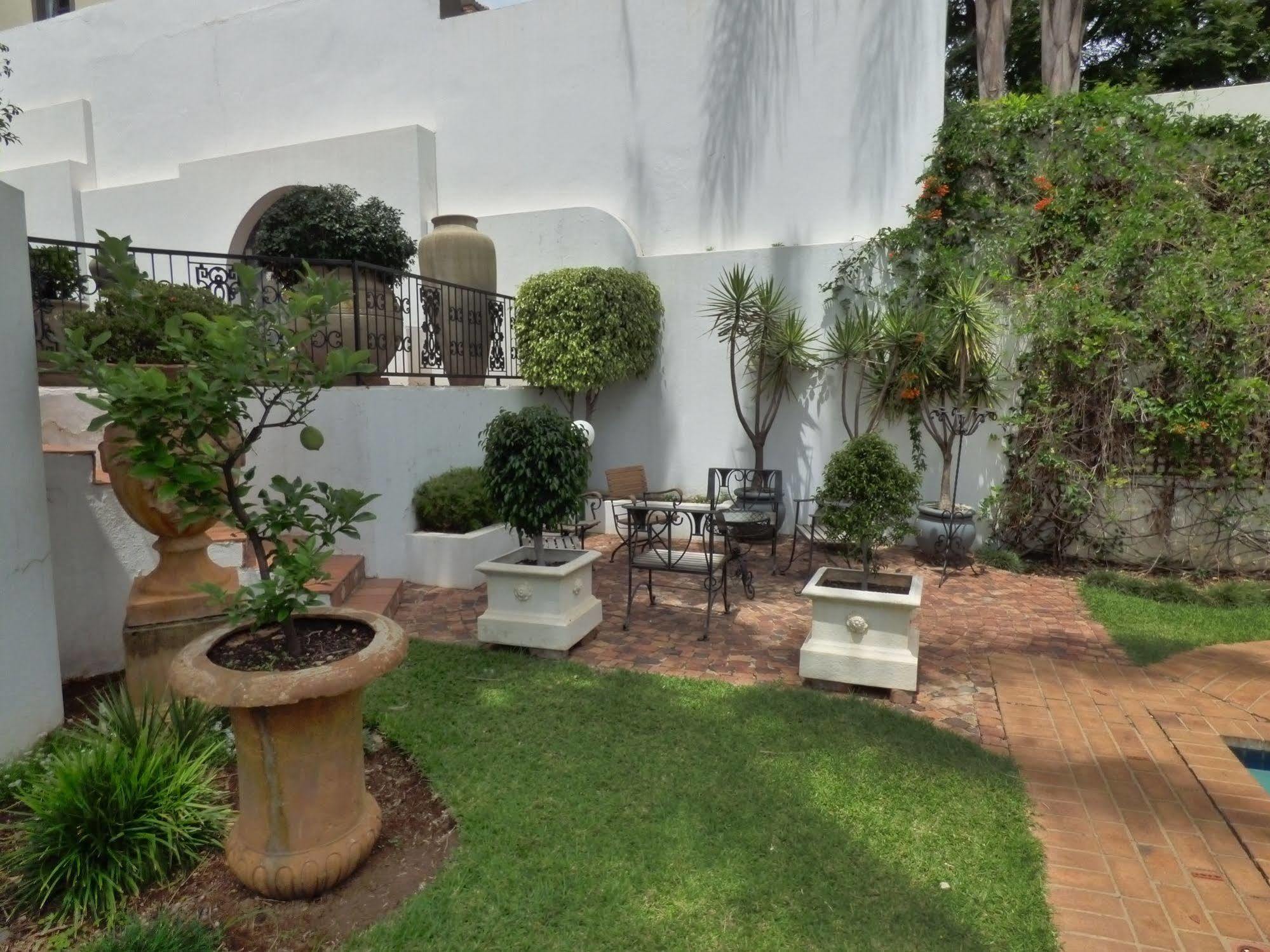 Capital House Boutique Hotel Pretoria Exterior photo